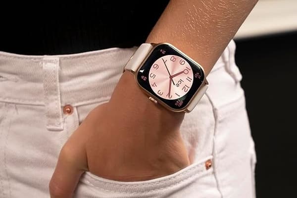 Montre connectée ICE WATCH Bracelet en Silicone Blanc